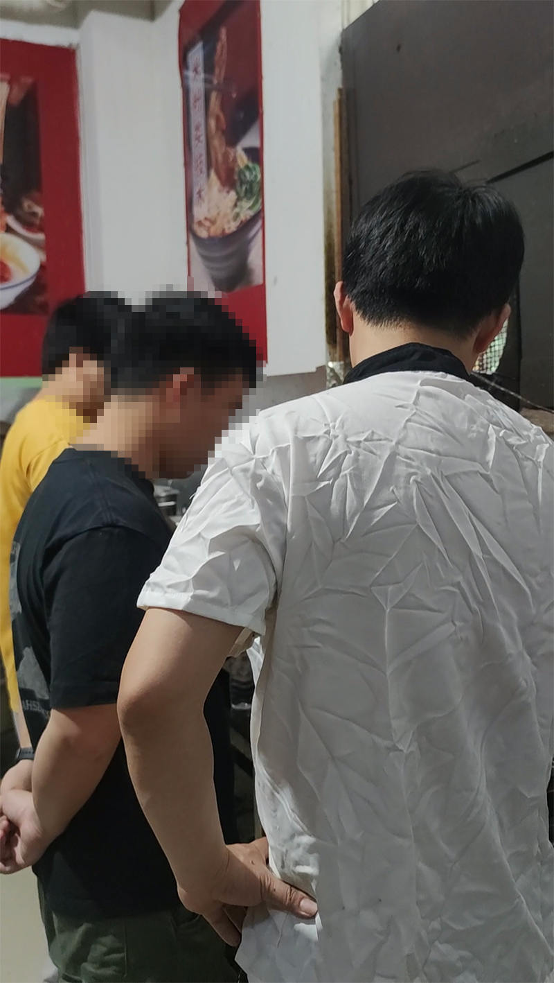 贺州帅哥到柳州红松叶学果酱烧烤