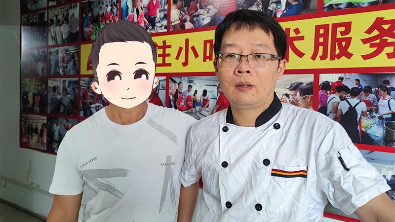 桂林老板品尝凉拌菜满意，当场报名学习凉拌菜、手撕鸡和脆皮五花肉