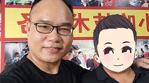 来宾李老板到红松叶试吃满意,报名学习螺蛳粉