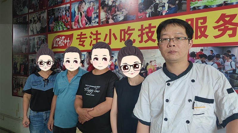尝了7~8家螺蛳粉,梧州夫妇最终选红松叶,桂林夫妇不对比直接报名